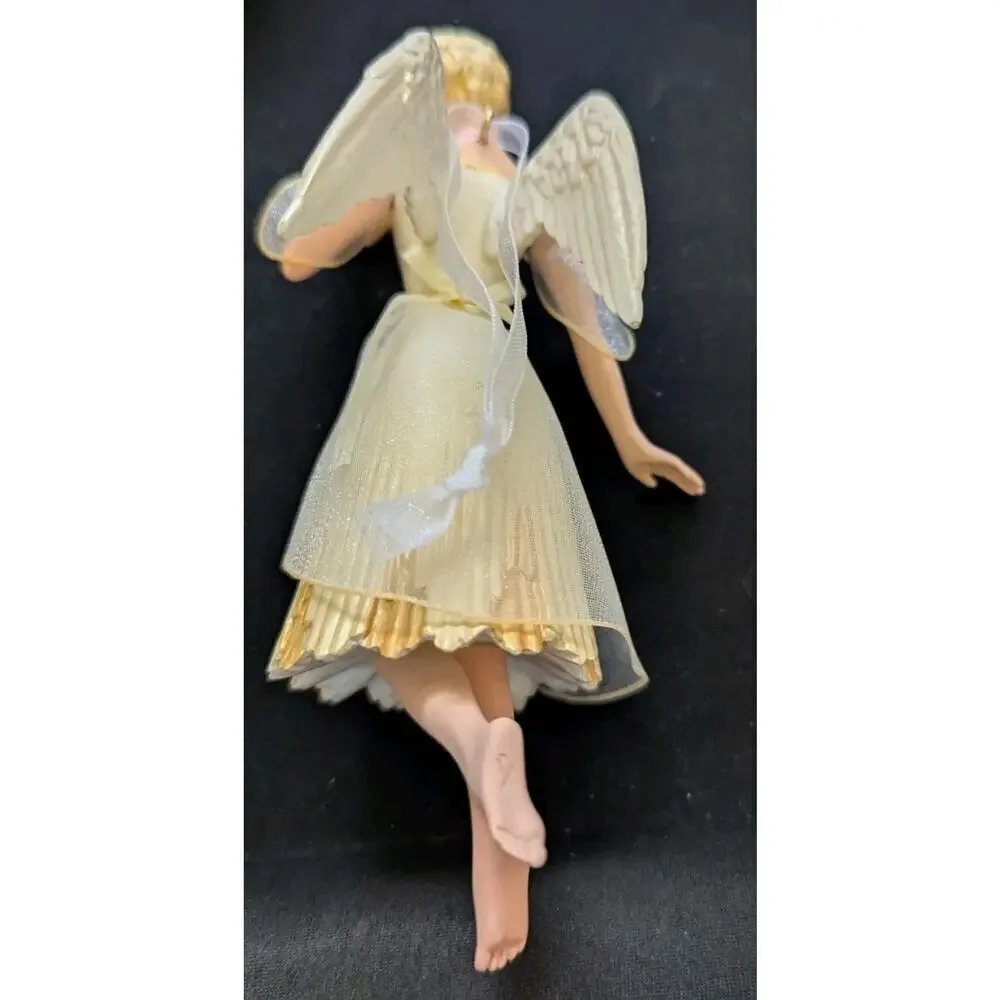 Hallmark Keepsake The Wonder of Christmas Holiday Angels #5 Ornament 2010 NEW